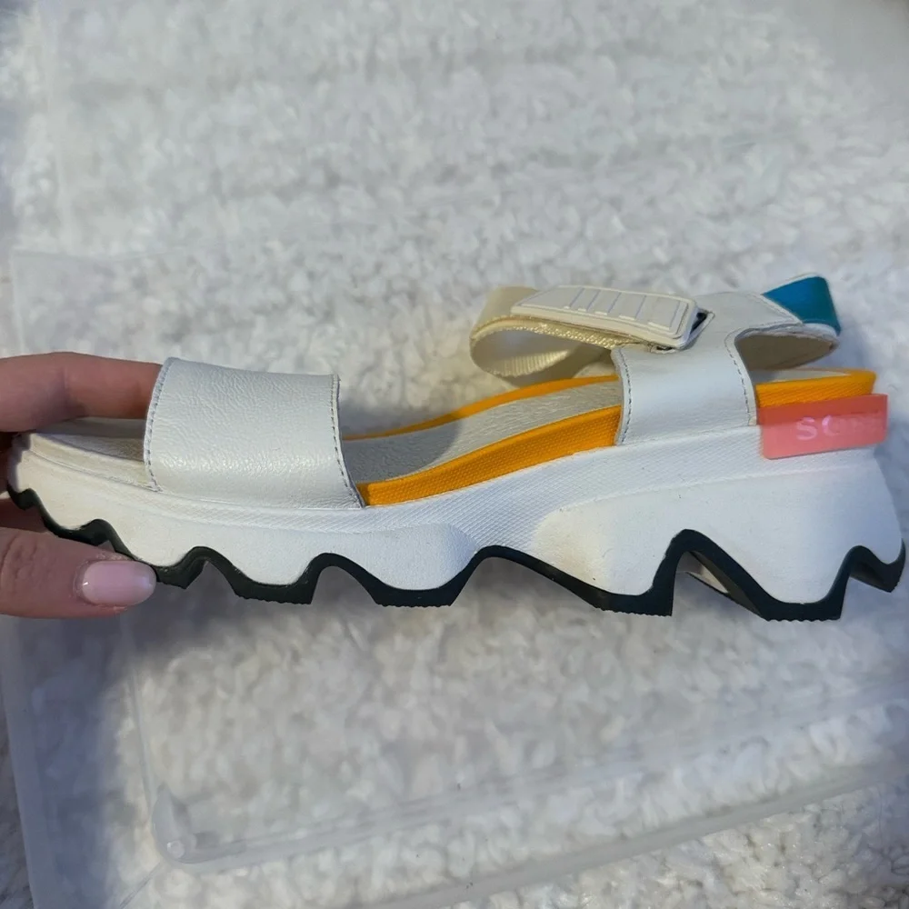 Sorel White Sandals with Adjustable Straps
